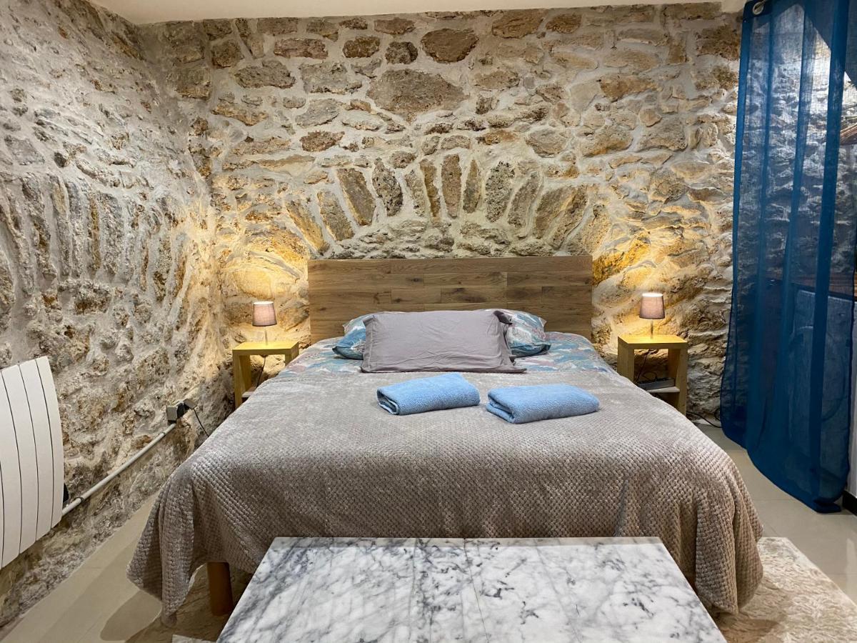 Large And Unique Souplex 60sqm, Well Located Appartamento *