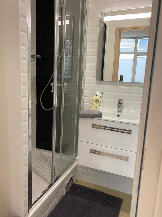 Large And Unique Souplex 60sqm, Well Located * Parigi