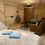 Large And Unique Souplex 60Sqm, Well Located